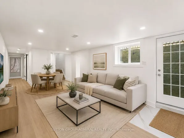 3 Hartland Rd, Toronto, ON