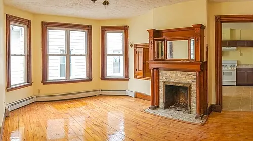 128 Blatchley Ave Photo 1