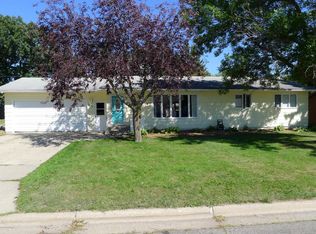 1224 Mitchell Pl, Fergus Falls, MN 56537