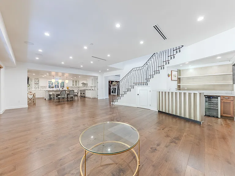 325 W Bellevue Dr — Photo 23