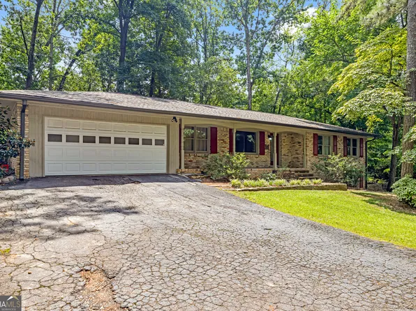 5580 Leather Stocking Ln, Stone Mountain, GA 30087