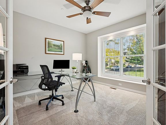 3rd image of 1935 Lynn Cir