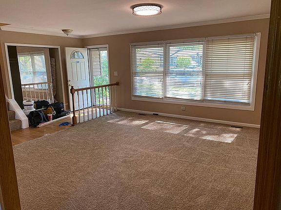 2nd image of 7914 Kingsbury Dr