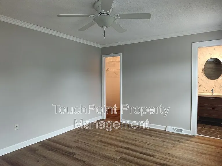 7413 Doves Nest Cir — Photo 17