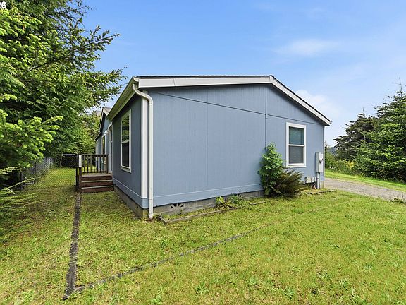 3rd image of 63403 Jerome Rd