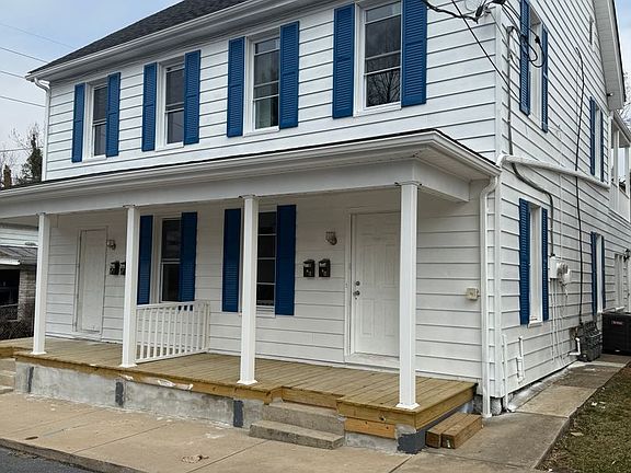 2nd image of 119 N Washington St #B