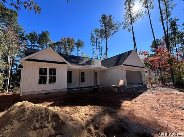 301 Parkway Dr, Littleton, NC 27850