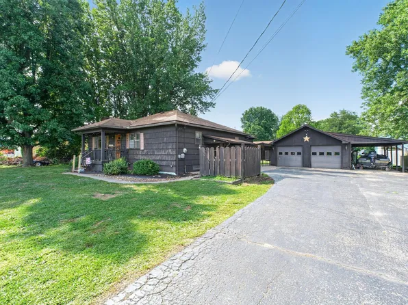 10 Oak St, The Plains, OH 45780