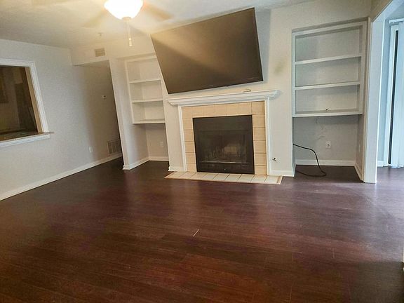 2nd image of 2611 Vinings Central Dr SE