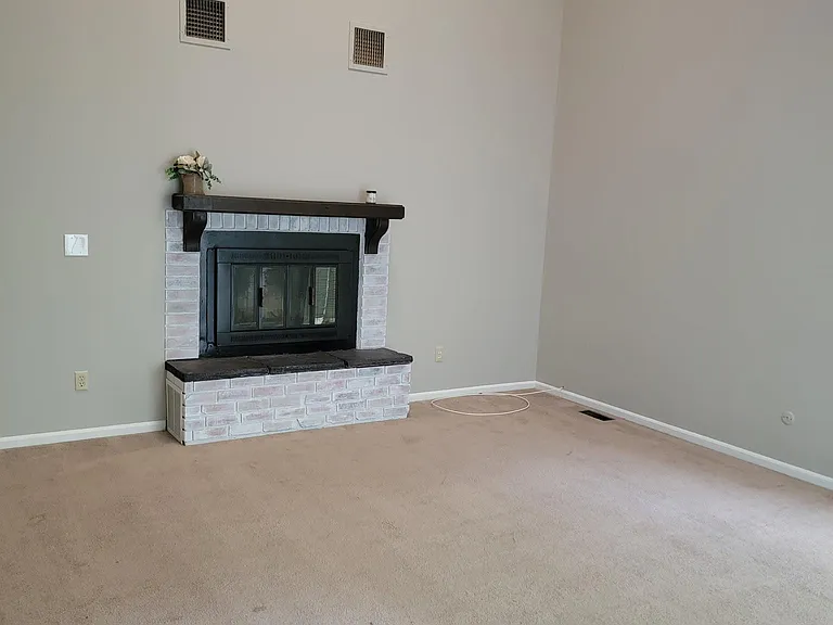 1018 College Rd — Photo 7