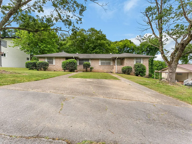 7164 Holland Ln — Photo 32