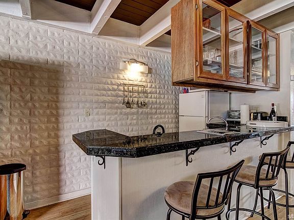 3rd image of 439 Ala Wai Blvd APT 164