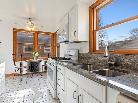 5th image of 8242 Kostner Ave