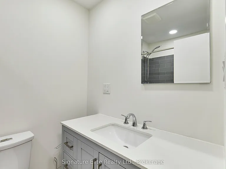 50 Scarborough Golf Club Rd #124 — Photo 25