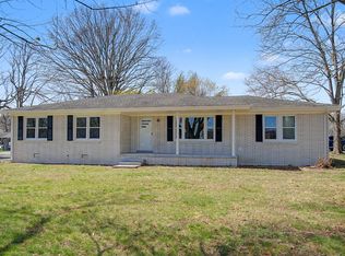 521 Greenwood Dr, Lafayette, TN 37083