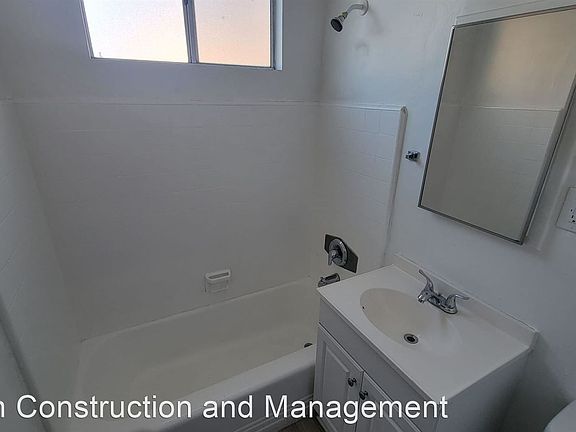 4th image of 15143 Erwin St APT 3