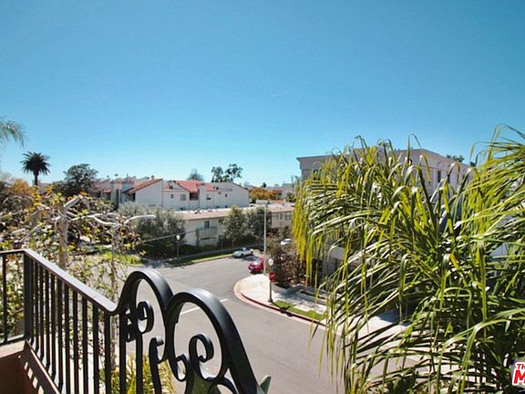 4th image of 1830 Pelham Ave APT 304