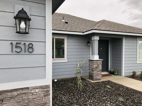 1518 Willow Way, Benton City, WA 99320