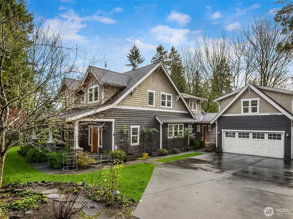 9705 NE Beach Crest Drive, Bainbridge Island, WA 98110