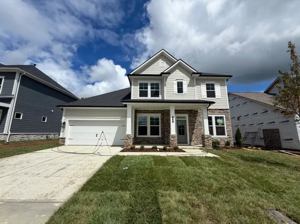 838 Drivers Cir, Columbia, TN 38401