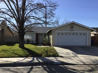 1120 Lightcap St, Lancaster, CA 93535