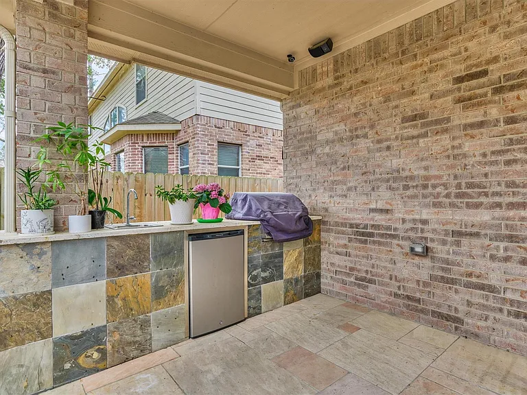 18 Wyckham Cir — Photo 39