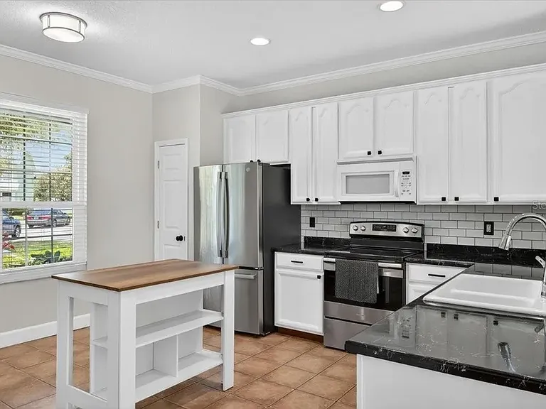 11607 Colony Lake Dr — Photo 5