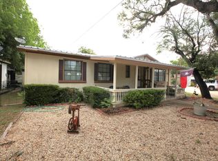 810 Irene Dr S, Kerrville, TX 78028