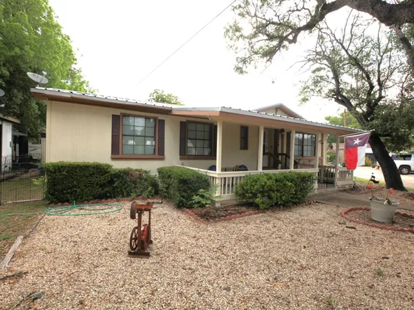 810 Irene Dr S, Kerrville, TX 78028