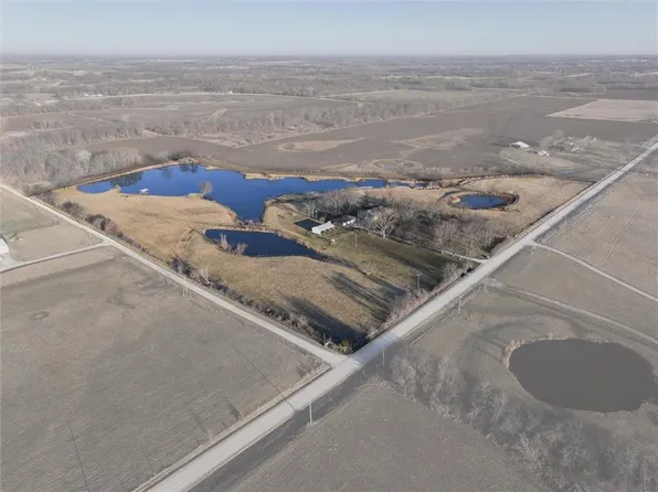 28008 S Belle Plain Rd, Harrisonville, MO 64701