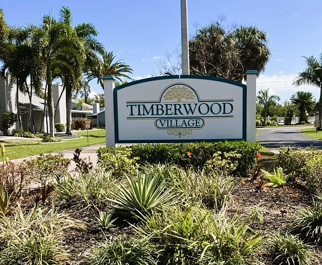 6024 Timberwood Cir #220 — Photo 1