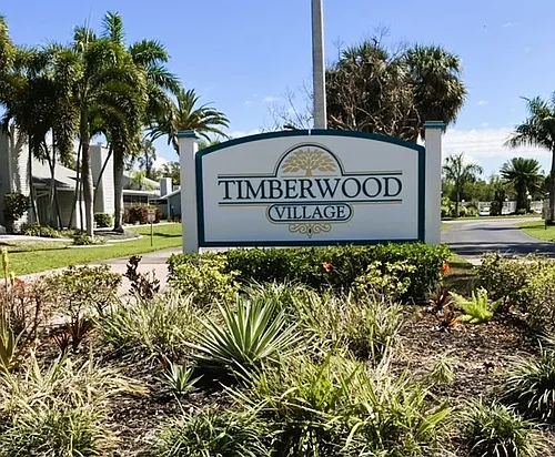 6024 Timberwood Cir #220 Photo 1