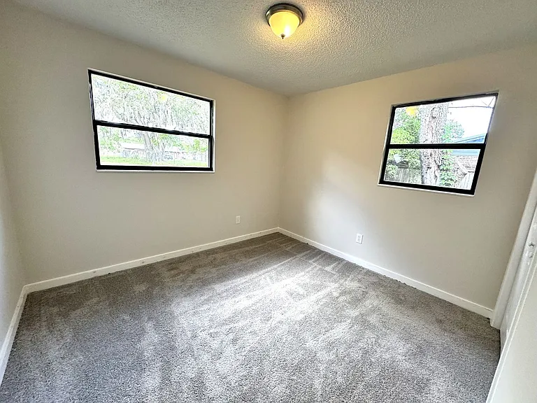 119 Arden Dr — Photo 10