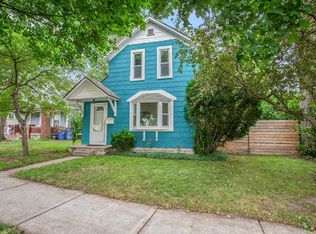 1101 Oakdale St SE, Grand Rapids, MI 49507
