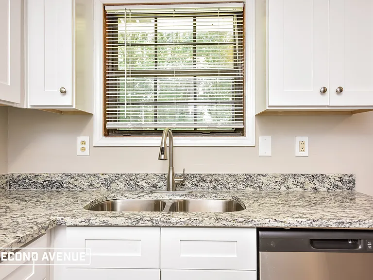 70 Burnt Hickory Ct — Photo 9