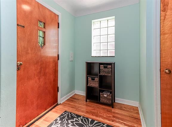 3rd image of 5736 Oleatha Ave