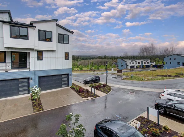6487 NW Olympic Ln #27, Camas, WA 98607