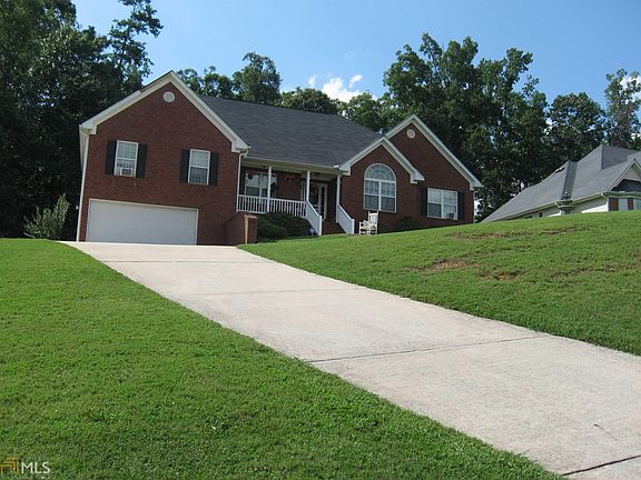 2nd image of 172 Alexander Dr #50