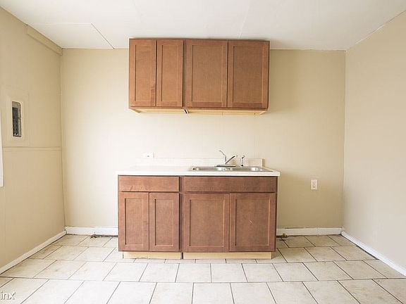 5th image of 32037 Cheboygan Ct