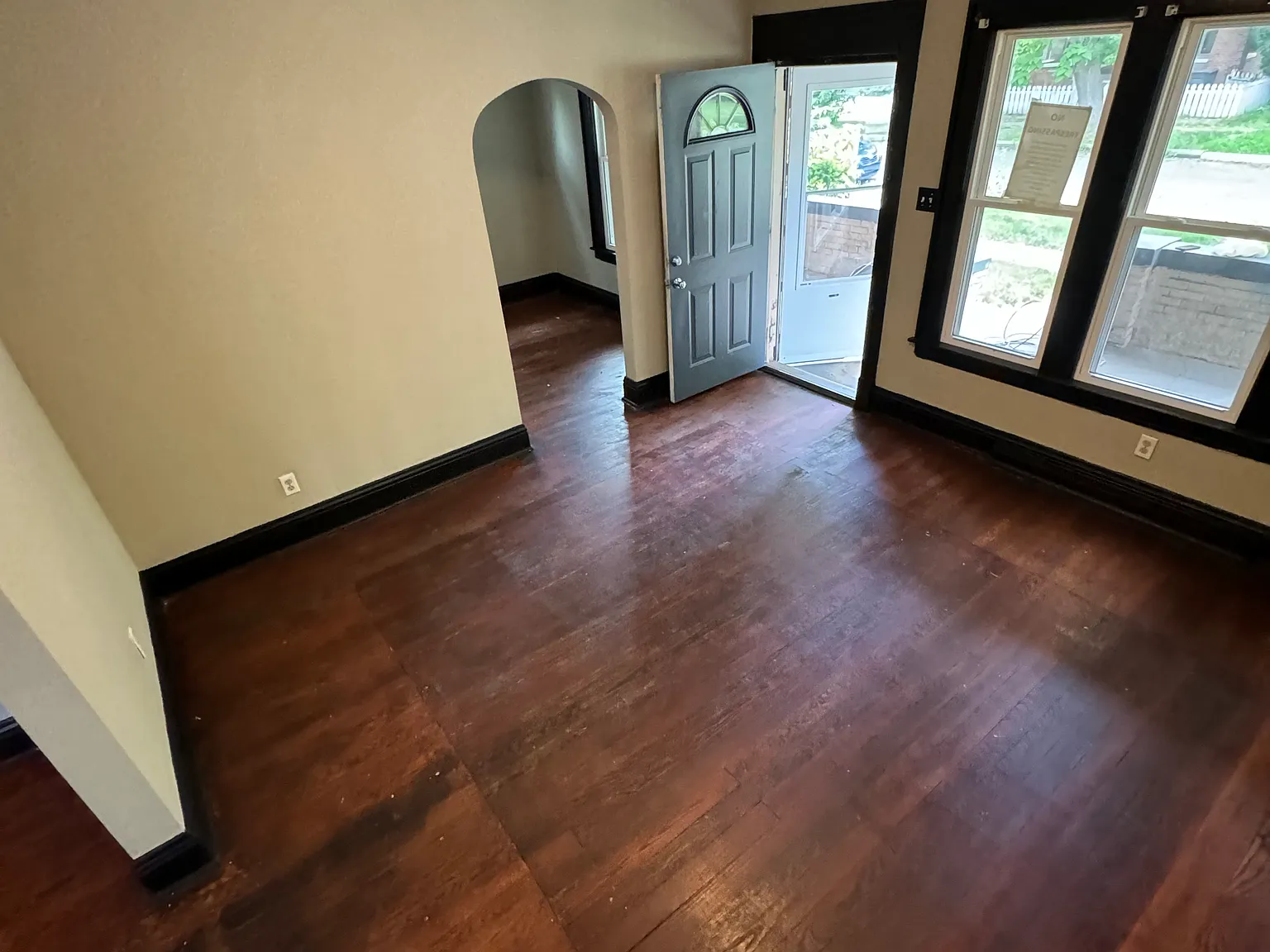 4 bed, 1.5 bath, 1560 sqft, $1,500 — Photo 4