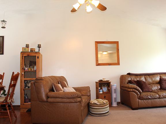3rd image of 11179 Crest Ln