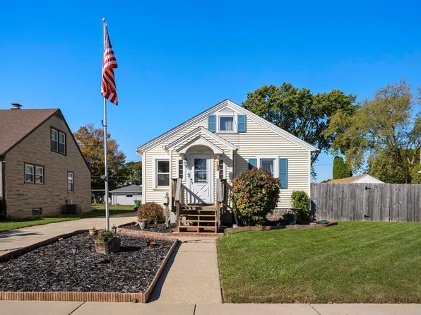 326 S Pine St, Kimberly, WI 54136