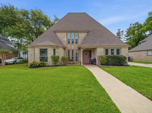 12935 Belgrave Dr, Cypress, TX 77429