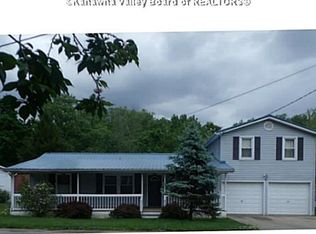 124 Riverview Dr, Tornado, WV 25202
