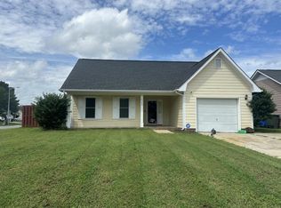 6342 Foxlake Dr, Fayetteville, NC 28314