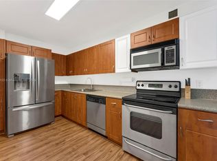 401 69th St APT 406, Miami Beach, FL 33141