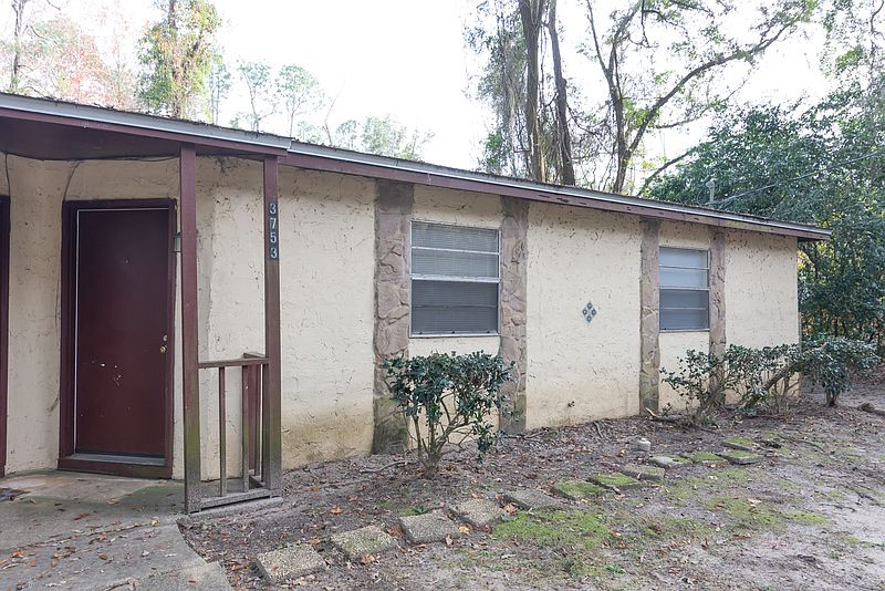 1st image of 3753 Maria Cir
