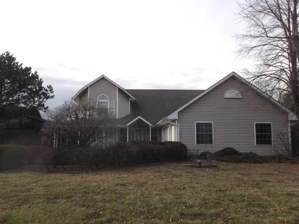 38030 N Golf Lane Dr, Wadsworth, IL 60083