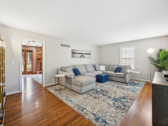 5th image of 6039 Bayberry Dr
