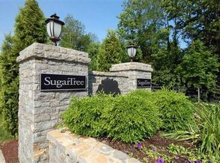 121 Sugartree Ln, Versailles, KY 40383